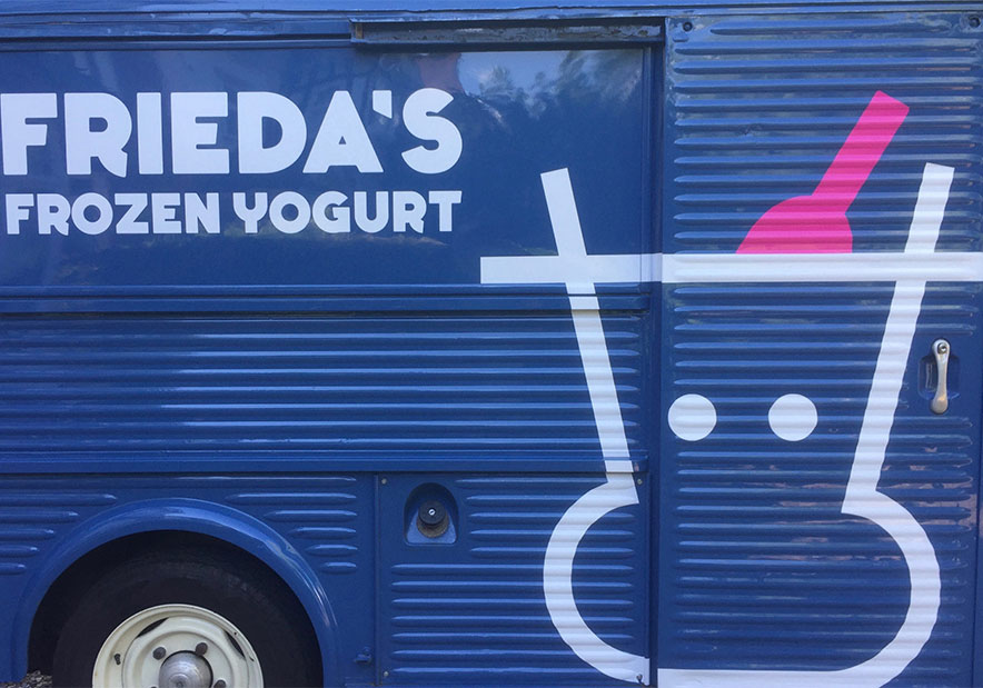 酸奶,無錫,品牌設(shè)計(jì),VI設(shè)計(jì),奶牛,logo,食品餐車.jpg 酸奶,無錫,品牌設(shè)計(jì),VI設(shè)計(jì),奶牛,logo,食品餐車.jpg