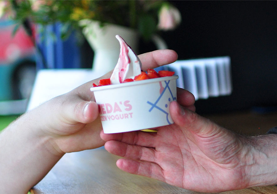 酸奶,無錫,品牌設(shè)計(jì),VI設(shè)計(jì),奶牛,logo,傳遞.jpg 酸奶,無錫,品牌設(shè)計(jì),VI設(shè)計(jì),奶牛,logo,傳遞.jpg