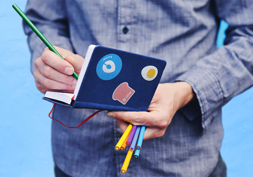 不干膠logo標簽.jpg 不干膠logo標簽.jpg