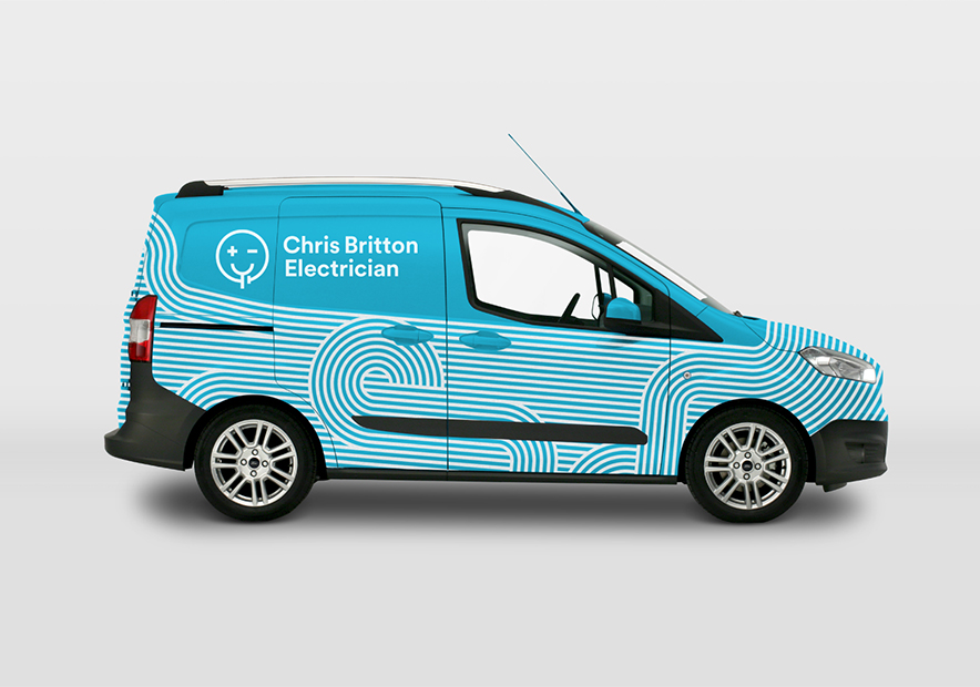 VI設計中轎車車身形象設計.jpg VI設計中轎車車身形象設計.jpg