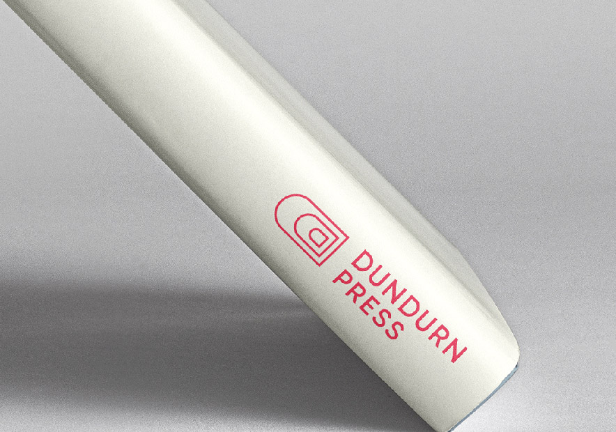 書脊上的logo.jpg 書脊上的logo.jpg