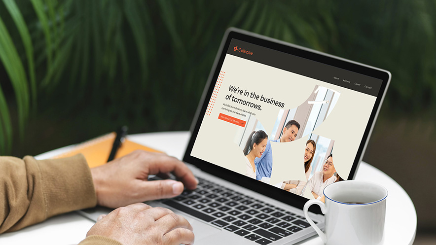 金融公司官網展示在筆記本上.jpg 金融公司官網展示在筆記本上.jpg