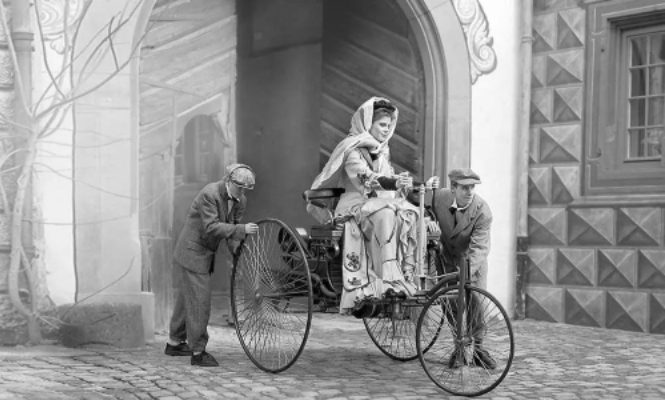 蘇州vi設計公司企業-梅賽德斯VI設計的歷史-朗睿設計.png 蘇州vi設計公司企業-梅賽德斯VI設計的歷史-朗睿設計.png